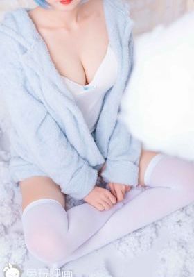 男舔女私处免费在线看_高清日本电影免费