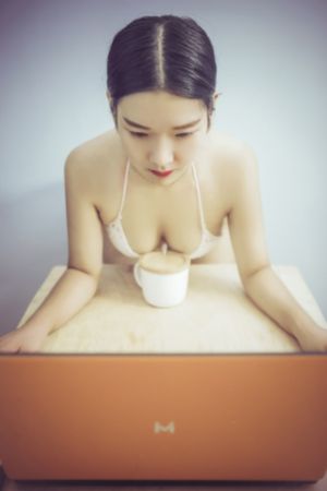 www.jjzz日本_1080P免费观看