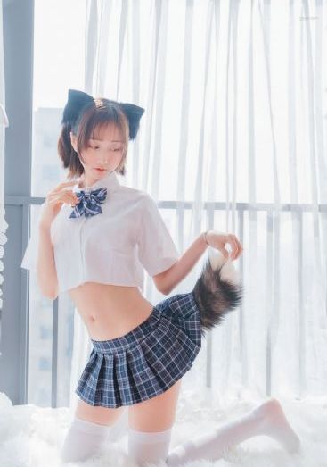 欧美美女影院_完整版高清下载