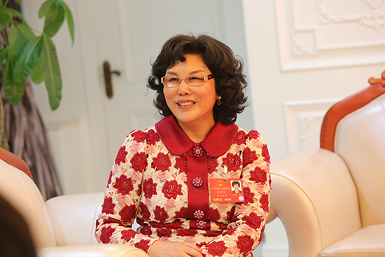 李藝連代表在京接受《人民日報》專訪